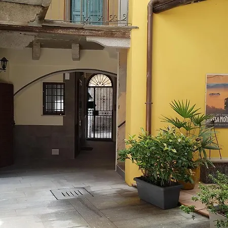 Fiore Rosso Apartamento Stresa