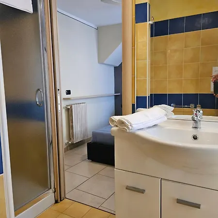 Fiore Rosso Apartment Stresa