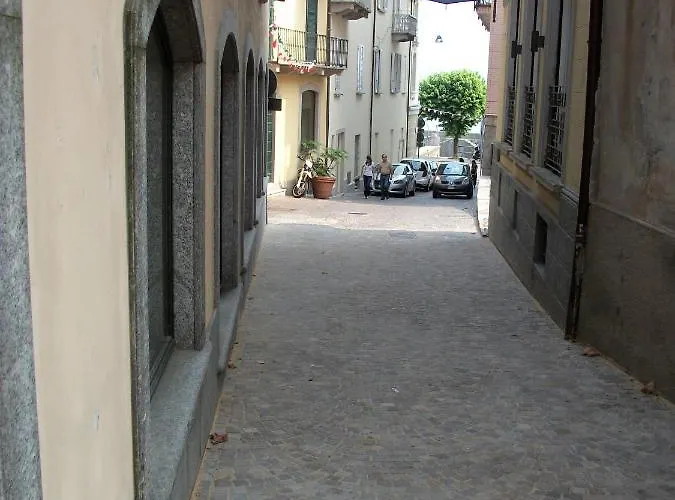 Fiore Rosso * 斯特雷萨