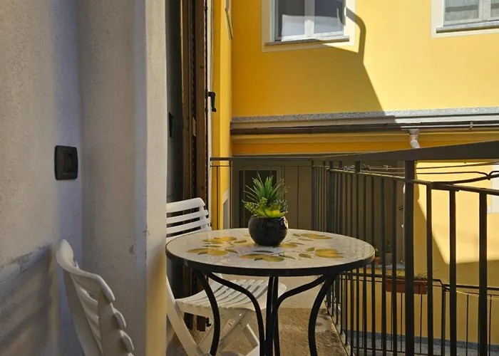 Fiore Rosso Apartament Stresa